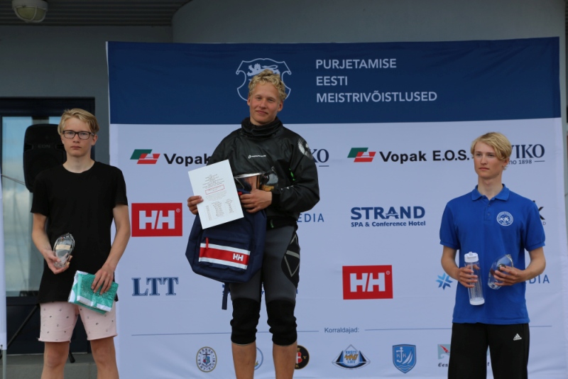 Laser 4.7 klassi üldarvestuse esikolmik Foto autor: Riina Ramst